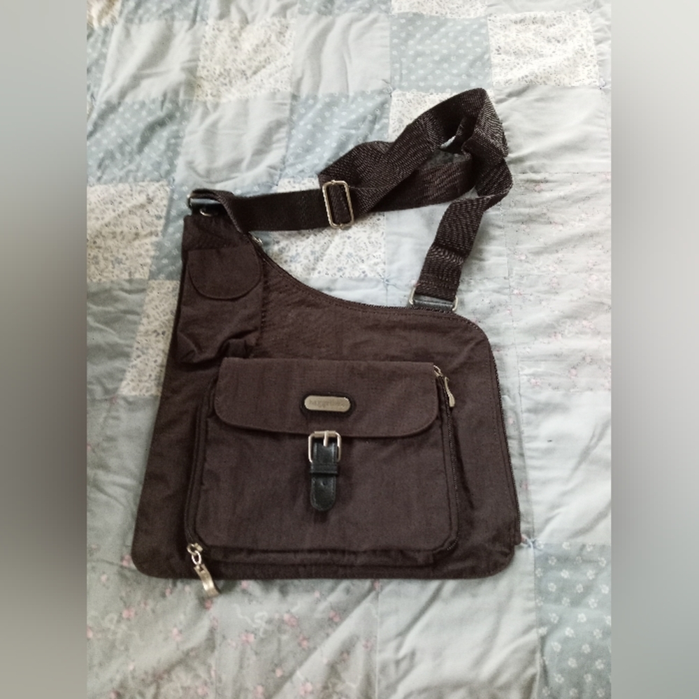 Baggallini crossbody